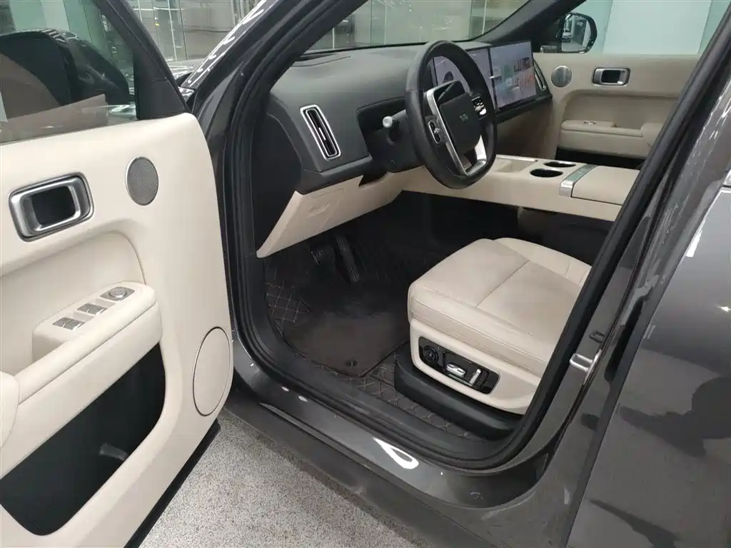 Ideal L8 2023 Max купить на сайте DeffCars