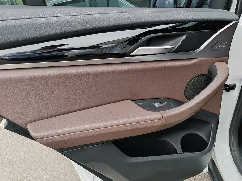 BMW X3 2020 xDrive25i Luxury Package купить на сайте DeffCars
