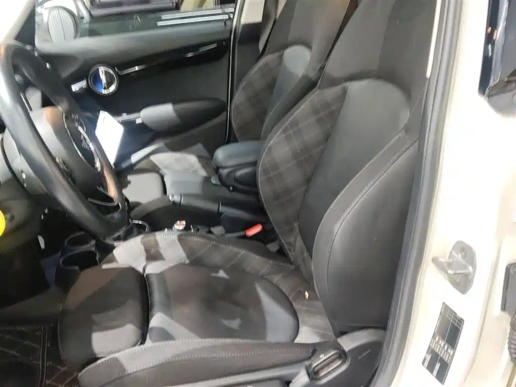 MINI 2018 1.5T COOPER Classic Five-Door Edition купить на сайте DeffCars