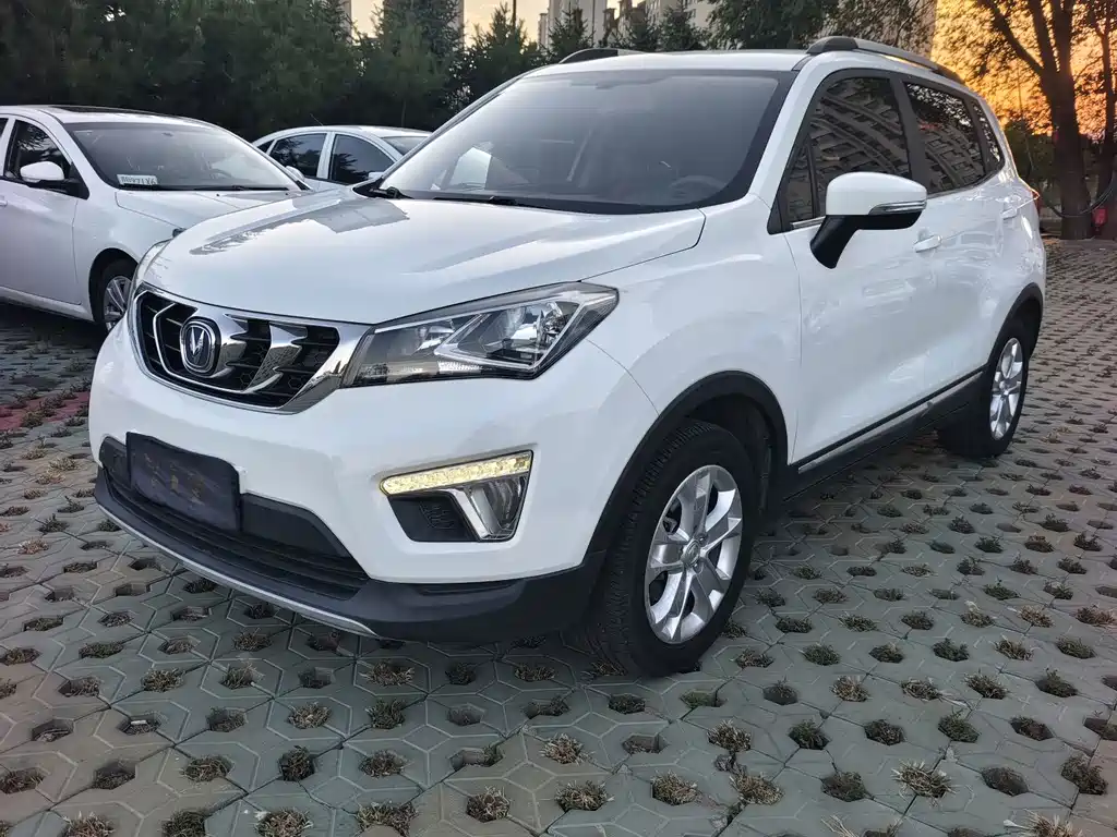 Changan CS15 2016 1.5L manual fashion version купить на сайте DeffCars