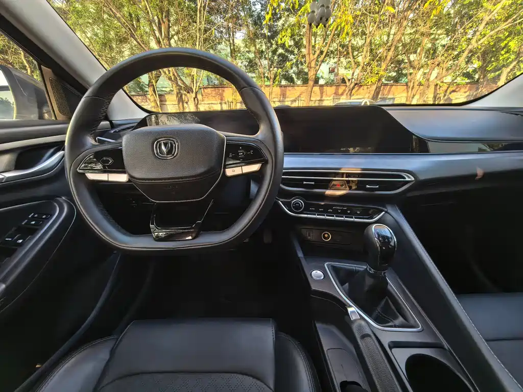 Eado 2022 PLUS 1.6L GDI manual luxury model купить на сайте DeffCars