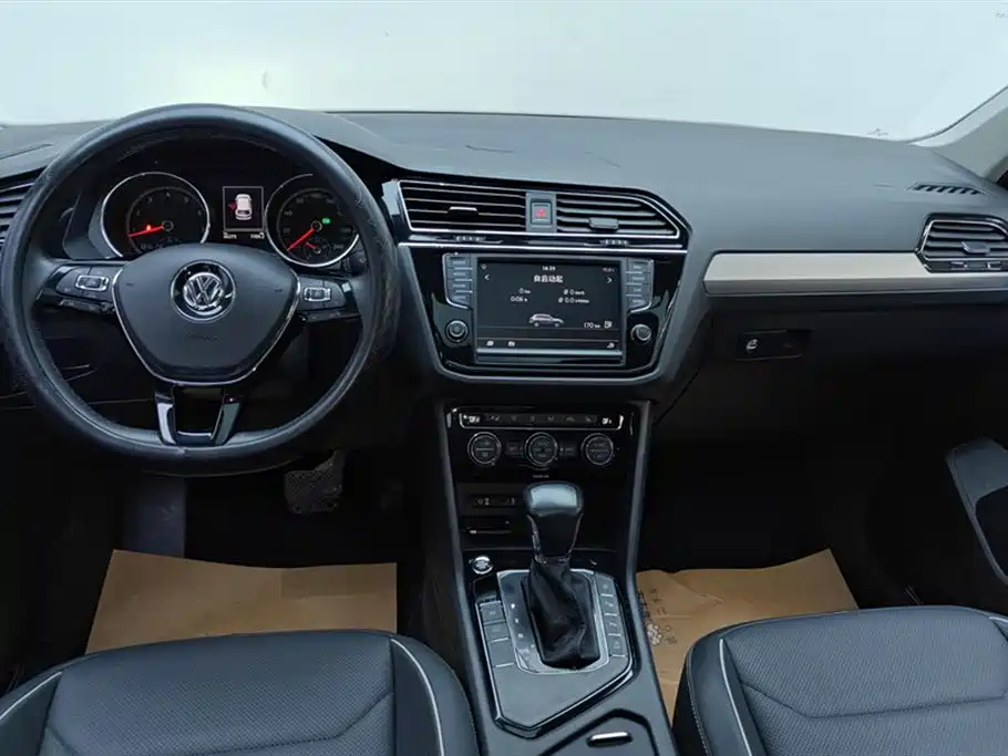 Tiguan L 2017 330TSI automatic two-wheel drive flagship version купить на сайте DeffCars