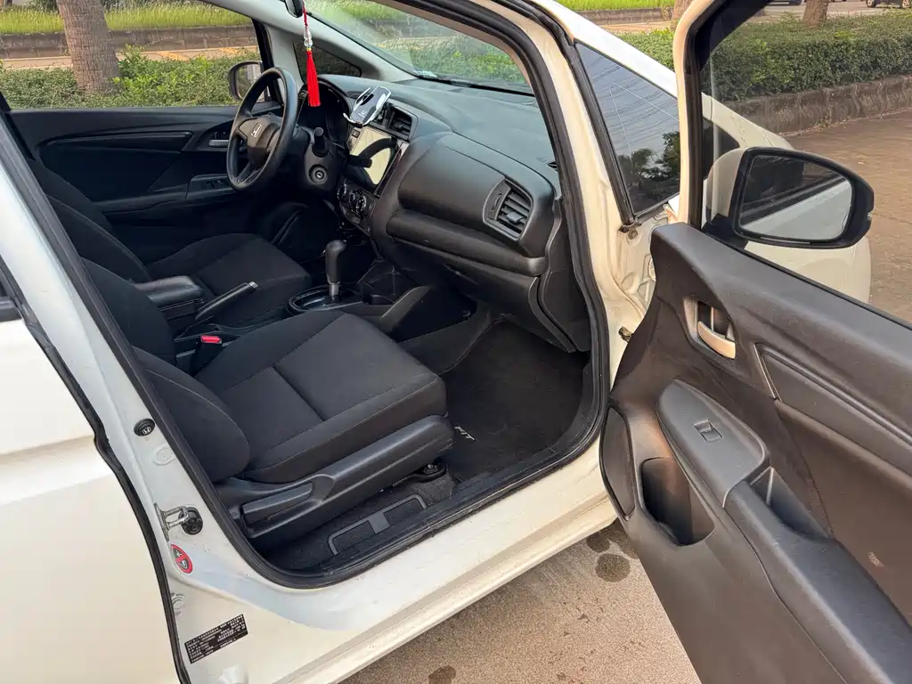 Fit 2018 1.5L CVT Comfort Edition купить на сайте DeffCars