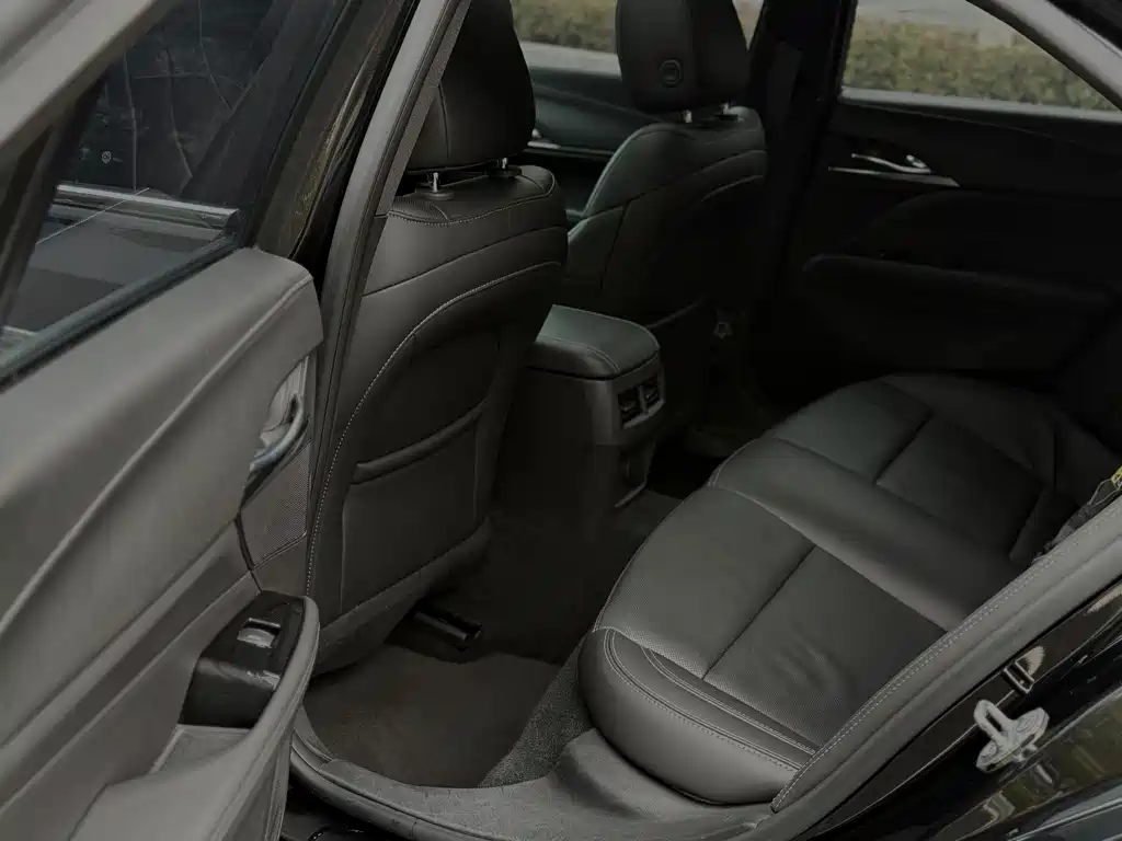 Cadillac CT4 2021 28T luxury model купить на сайте DeffCars