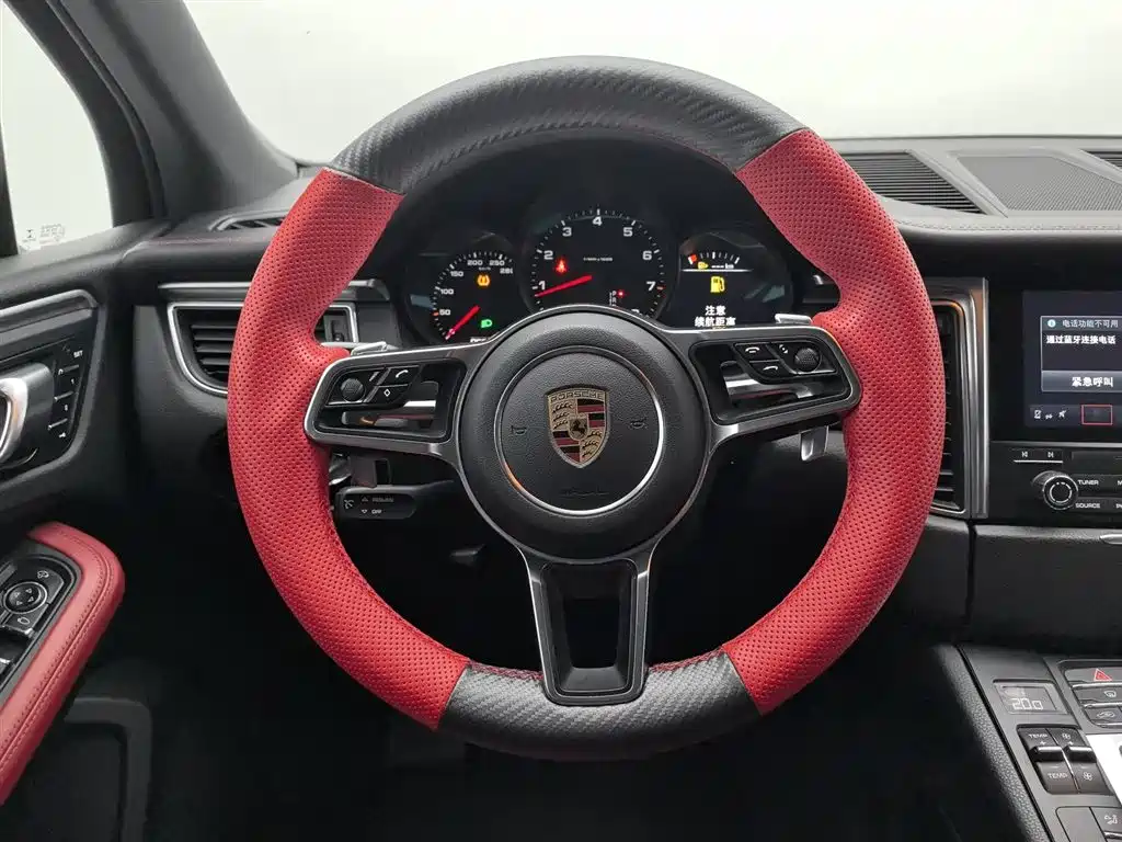 Macan 2017 Macan 2.0T купить на сайте DeffCars