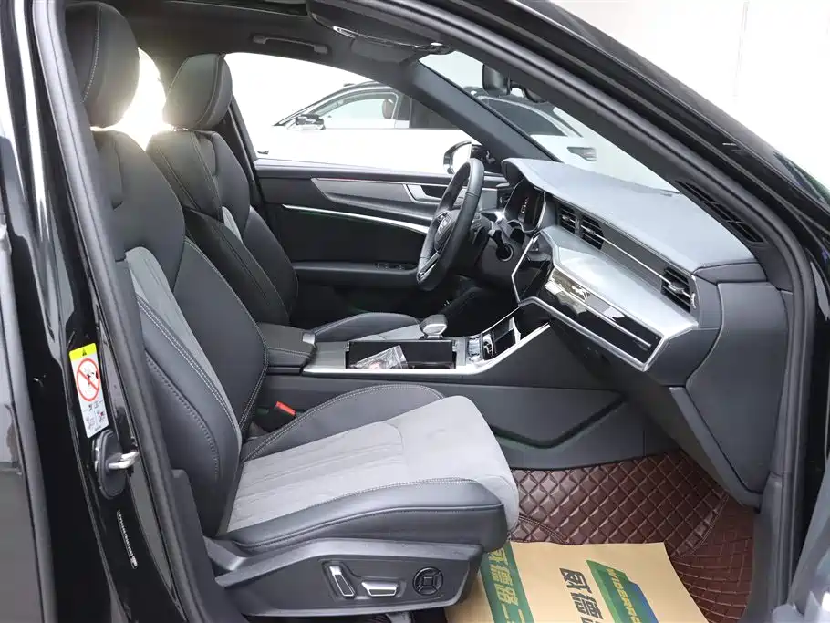 Audi A6L 2024 45 TFSI Premium Dynamic Model купить на сайте DeffCars