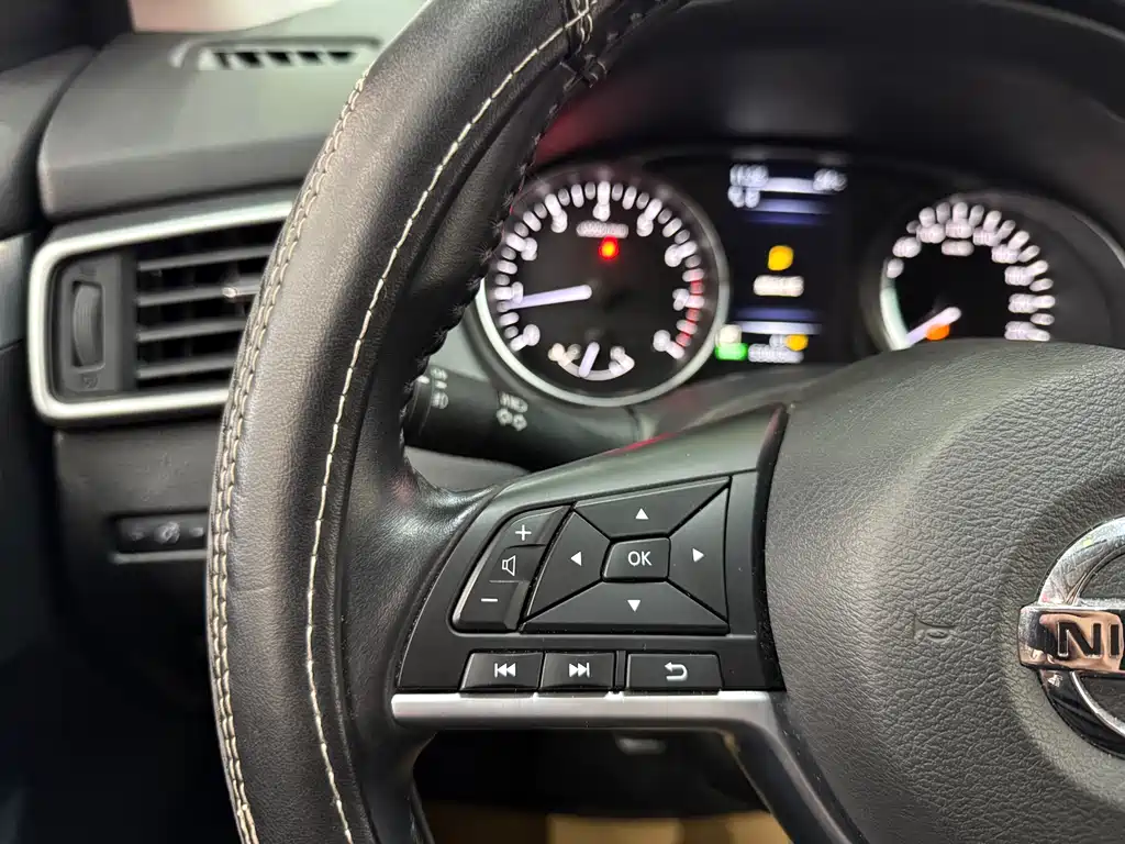 Qashqai 2022 2.0L CVT XV Prem Deluxe Edition купить на сайте DeffCars
