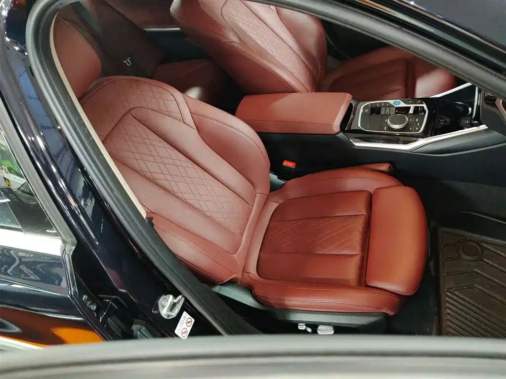 BMW i3 2022 eDrive 35 L купить на сайте DeffCars