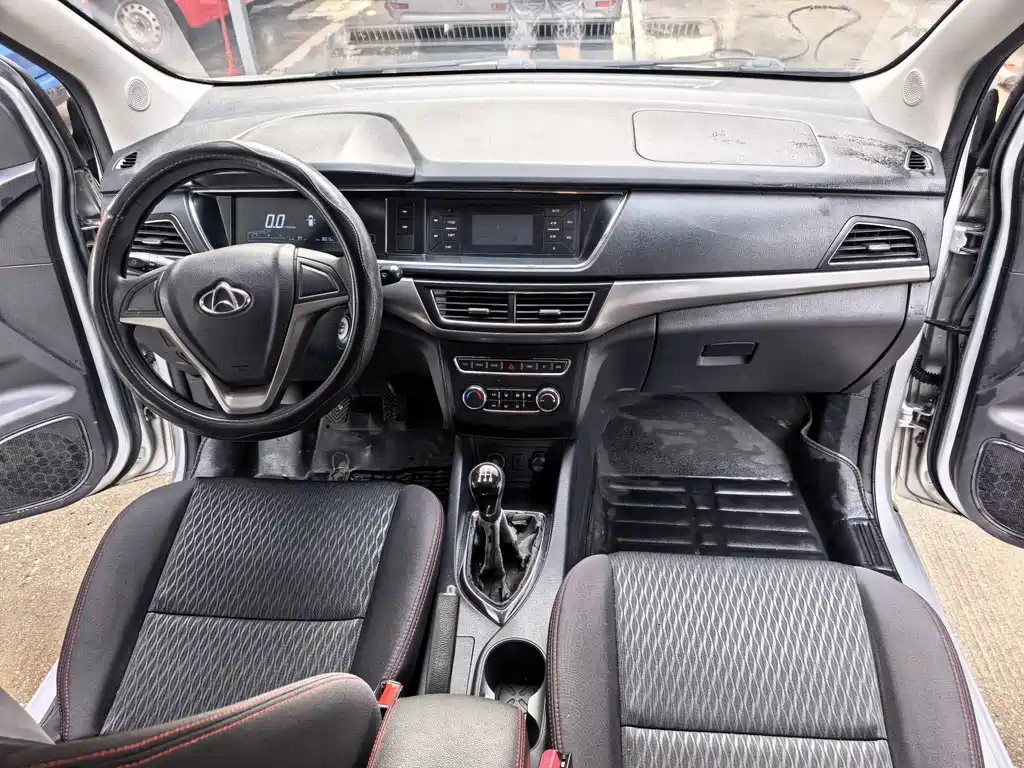 Changan Auchan A600 2016 1.5L manual standard type 7 seats купить на сайте DeffCars