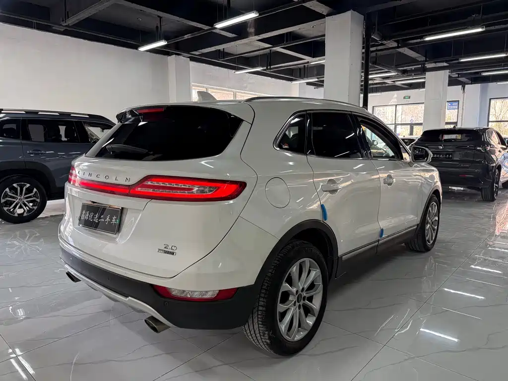 Lincoln MKC 2016 2.0T 2WD Exclusive Edition купить на сайте DeffCars