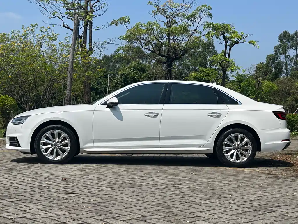 Audi A4L 2019 40 TFSI Enterprising National VI купить на сайте DeffCars