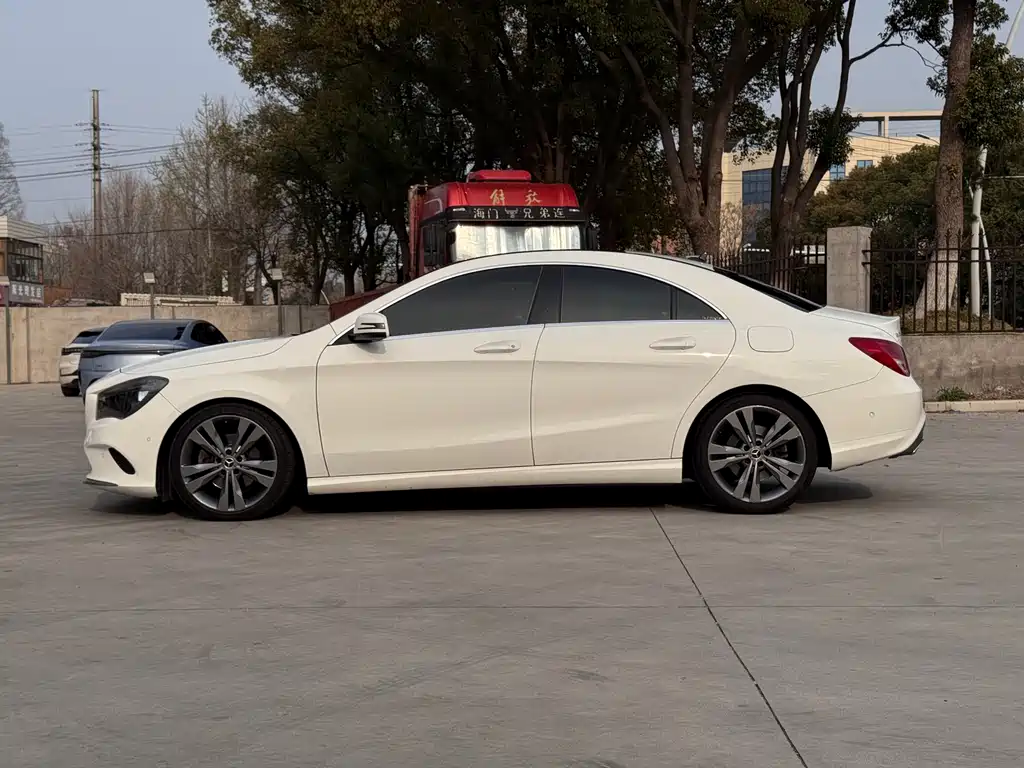 Mercedes-Benz CLA imported 2018 CLA 200 dynamic model купить на сайте DeffCars