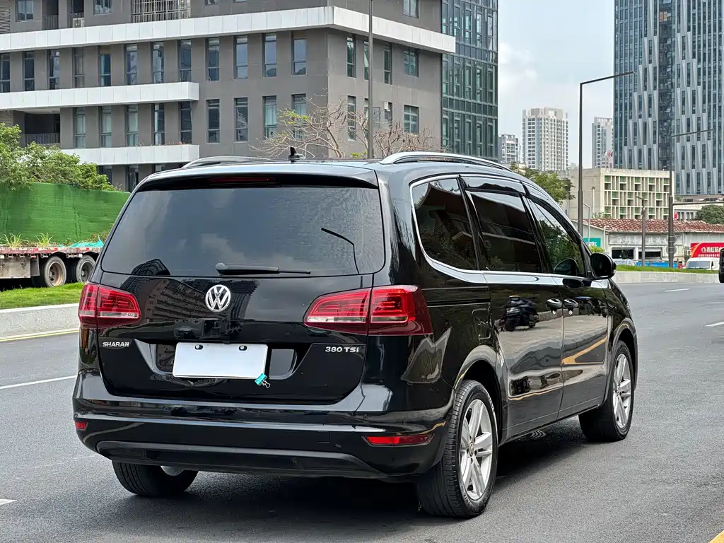 Sharan 2018 380TSI Comfortable 7-seater купить на сайте DeffCars