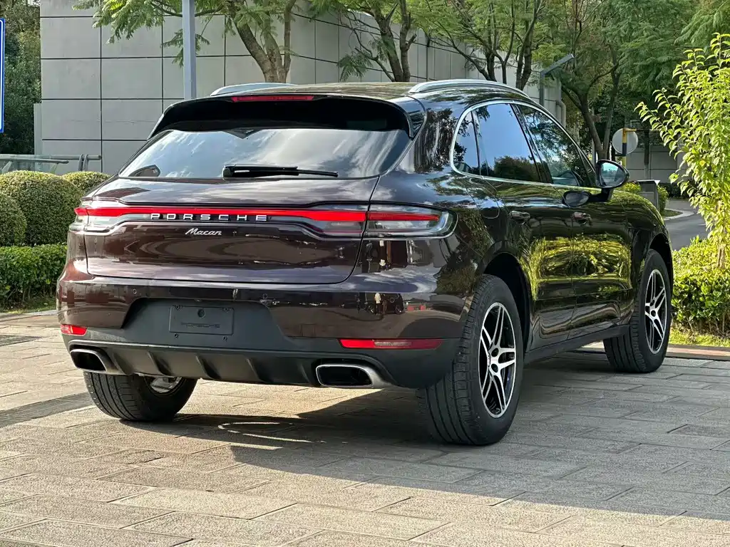 Macan 2017 Macan 2.0T купить на сайте DeffCars