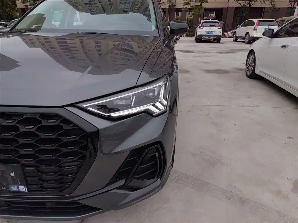 Audi Q3 Sportback 2023 40 TFSI Fashion купить на сайте DeffCars