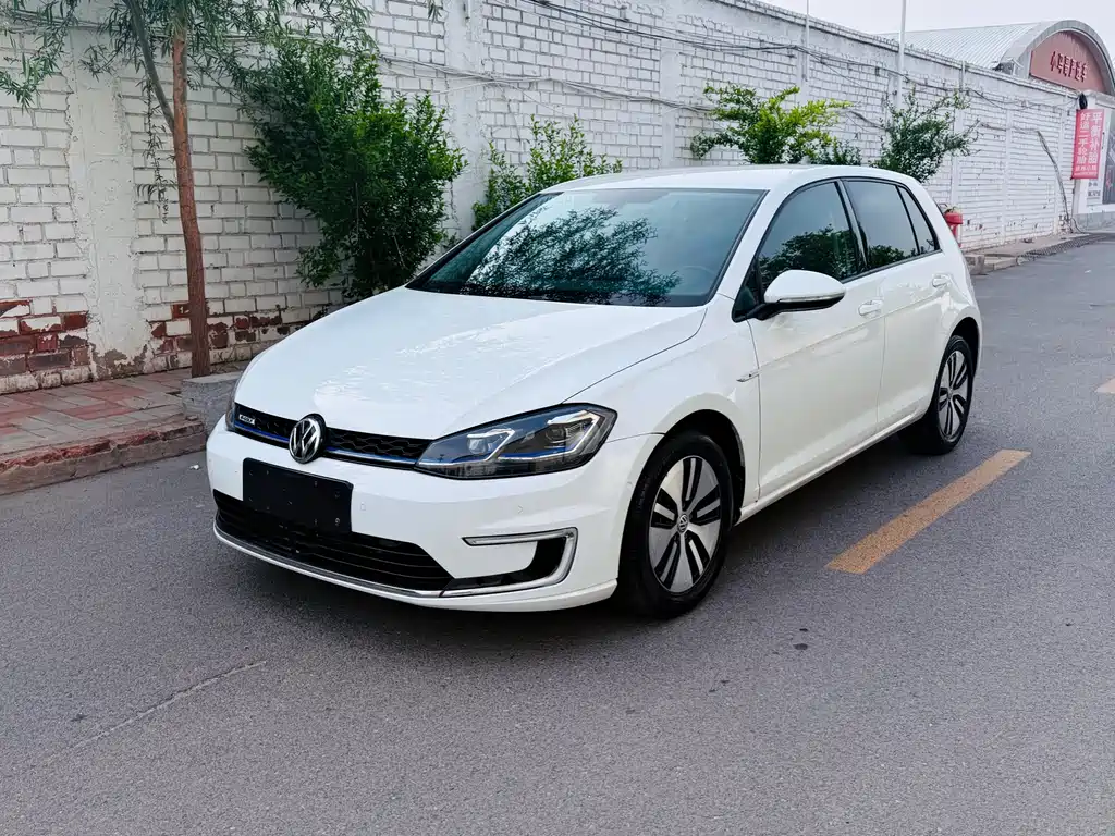 Golf New Energy Import 2018 e-Golf купить на сайте DeffCars