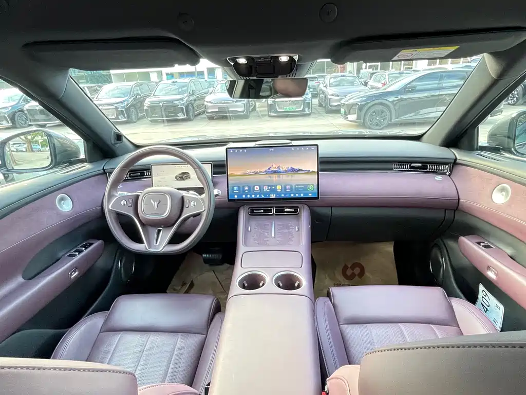 Lantu FREE 2025 FREE+ four-wheel drive Qiankun version купить на сайте DeffCars