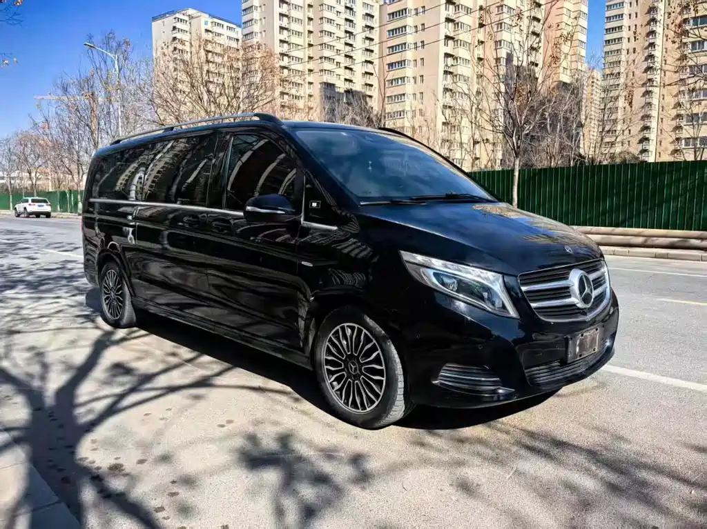 Mercedes-Benz V-Class 2017 V 260 L Premium Extended Edition купить на сайте DeffCars