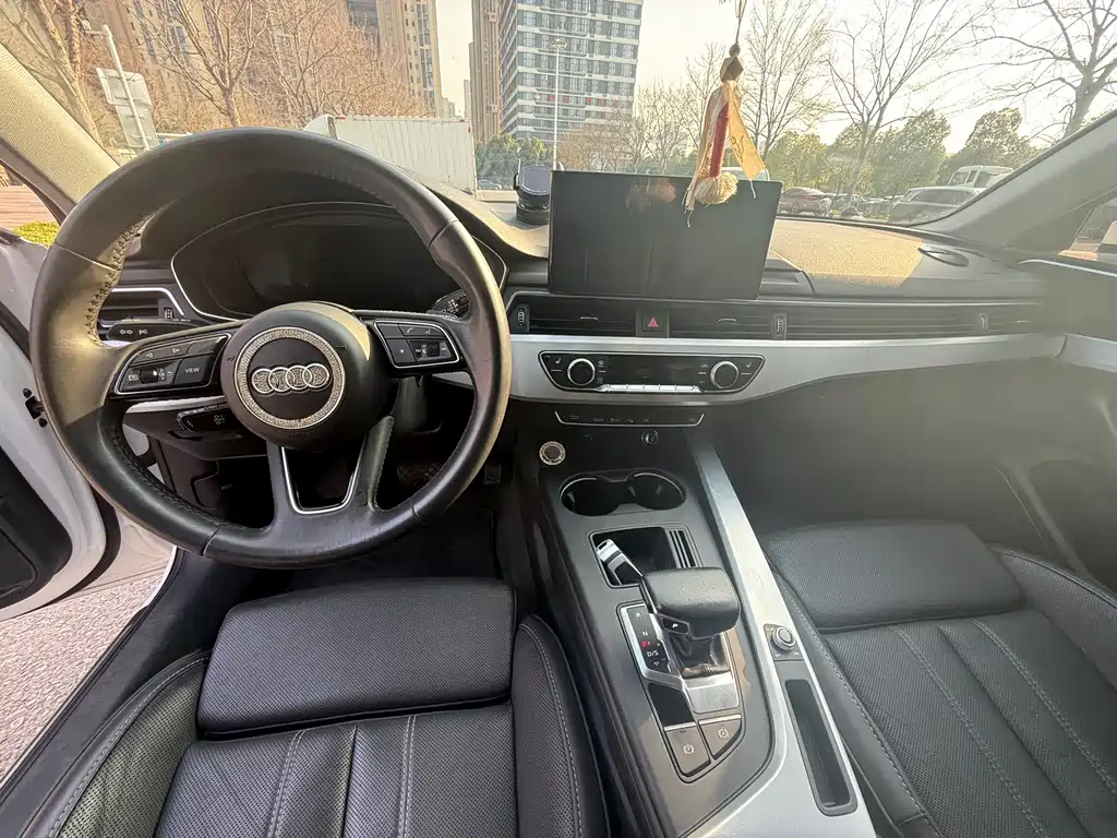 Audi A4L 2020 40 TFSI luxury and dynamic model купить на сайте DeffCars