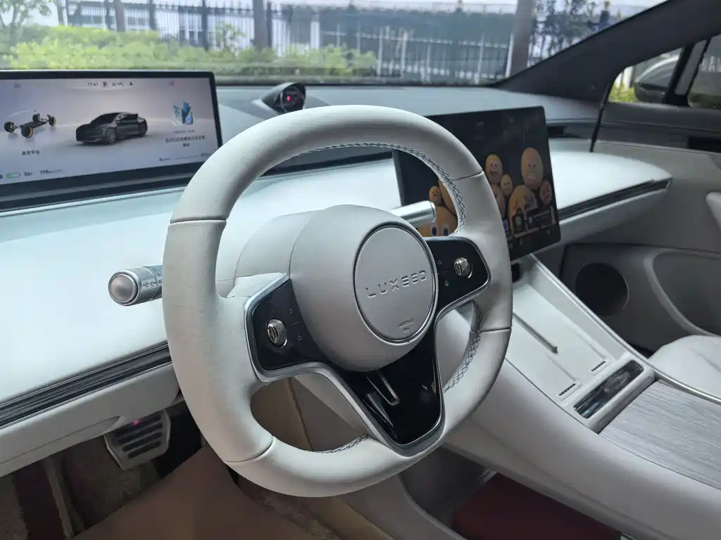 Zhijie S7 2024 Pro купить на сайте DeffCars