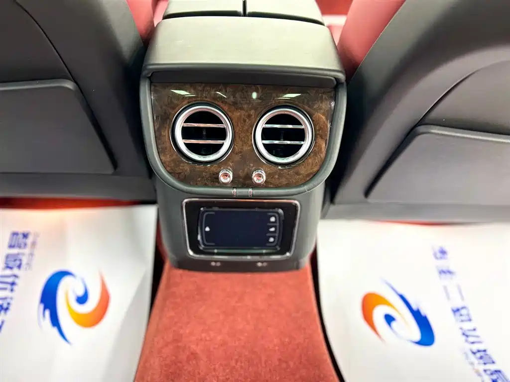 Bentayga 2016 6.0T Standard Edition купить на сайте DeffCars