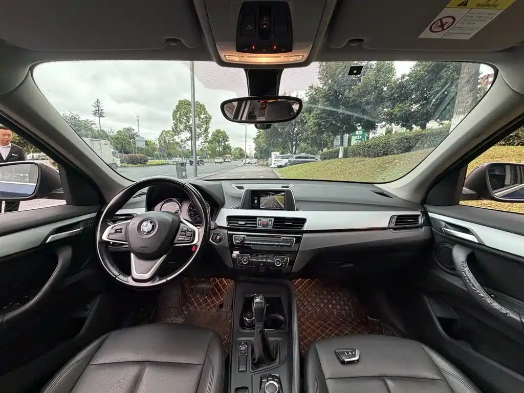 BMW X1 2019 sDrive20Li Leading Model купить на сайте DeffCars