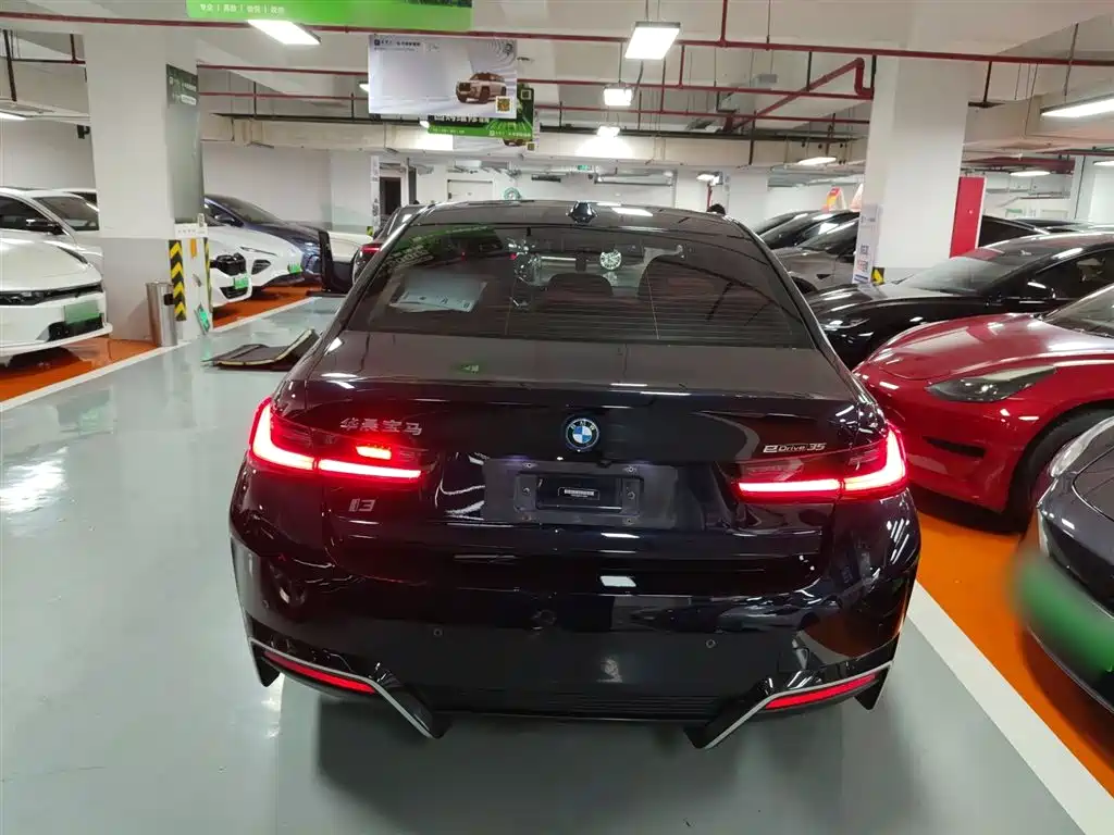 BMW i3 2022 eDrive 35 L купить на сайте DeffCars