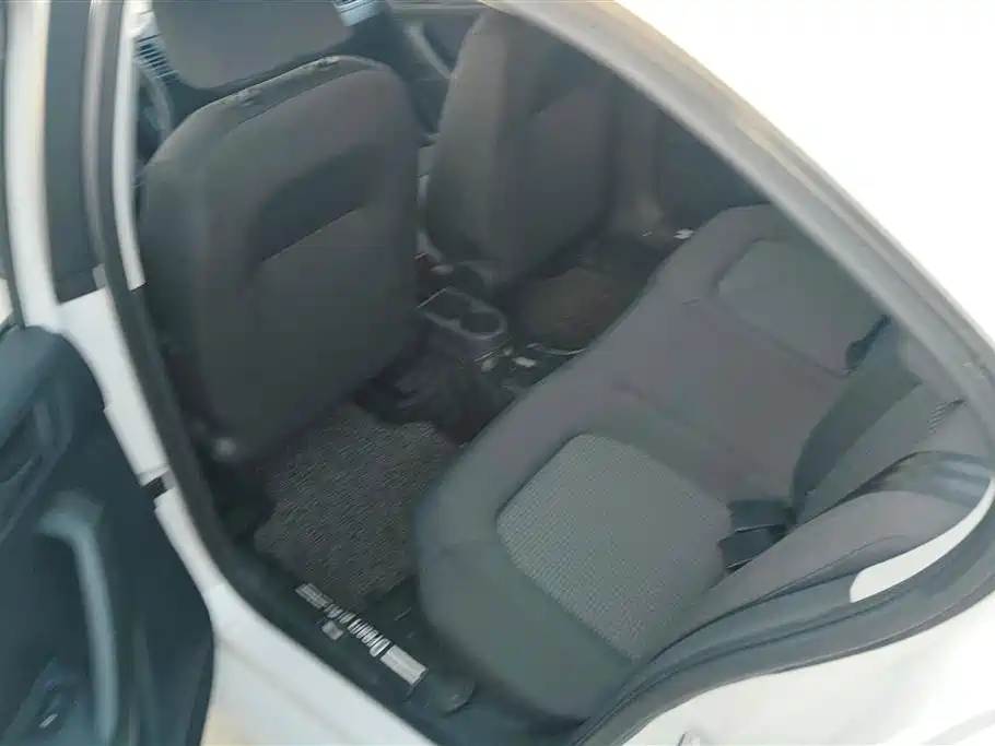 Santana 2018 1.5L Manual Fashion Edition купить на сайте DeffCars