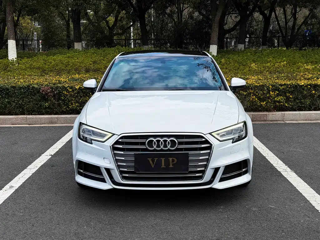 Audi A3 2020 Limousine 35 TFSI Fashion Type National VI купить на сайте DeffCars