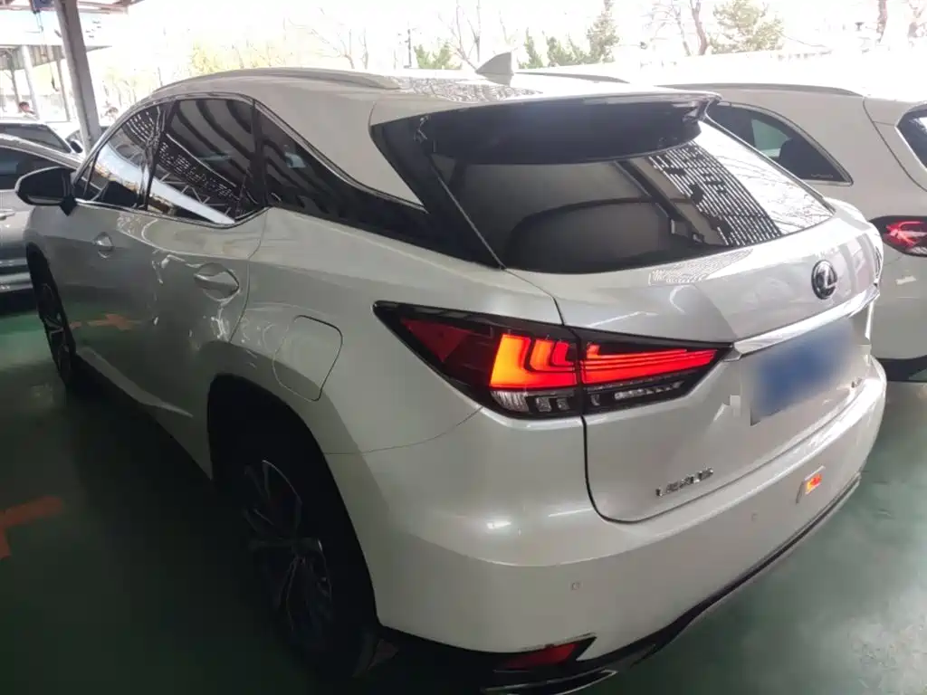Lexus RX 2020 facelift 300 four-wheel drive elegant version купить на сайте DeffCars