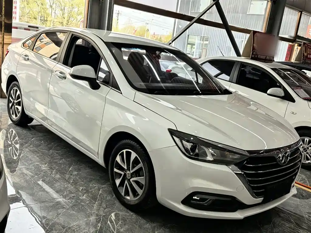 Saab D50 2018 1.5L manual luxury smart driving version купить на сайте DeffCars