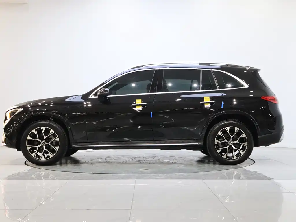 Mercedes-Benz GLC 2024 GLC 260 L 4MATIC luxury model 5 seats купить на сайте DeffCars