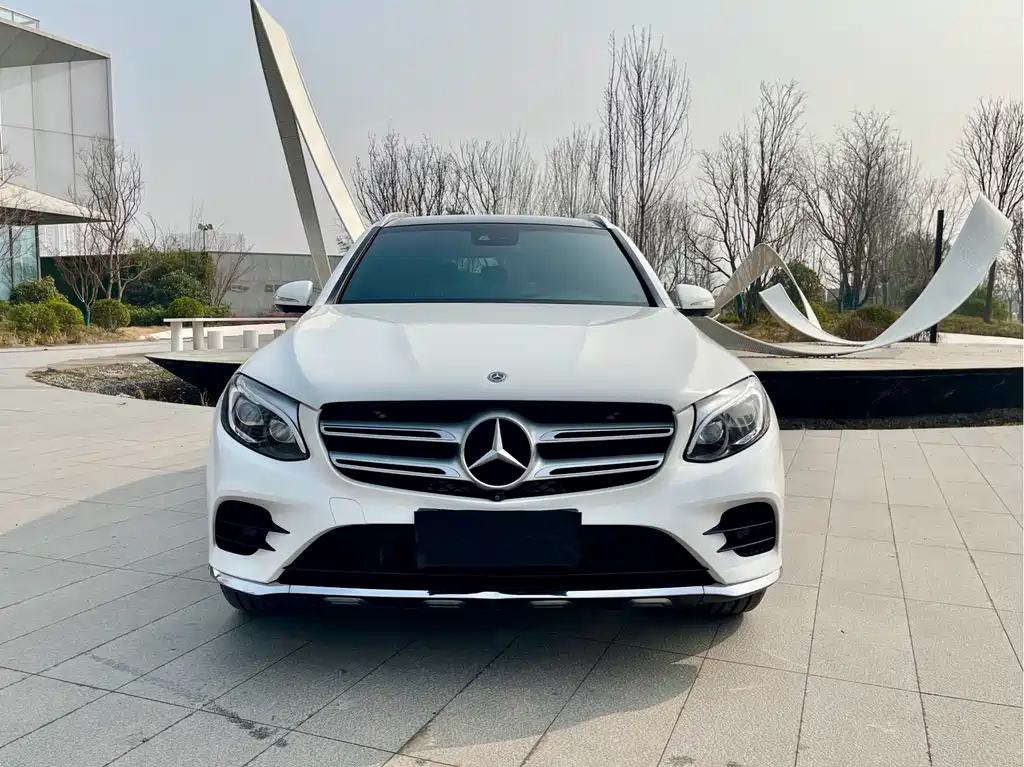 Mercedes-Benz GLC 2018 GLC 300 4MATIC Dynamic купить на сайте DeffCars