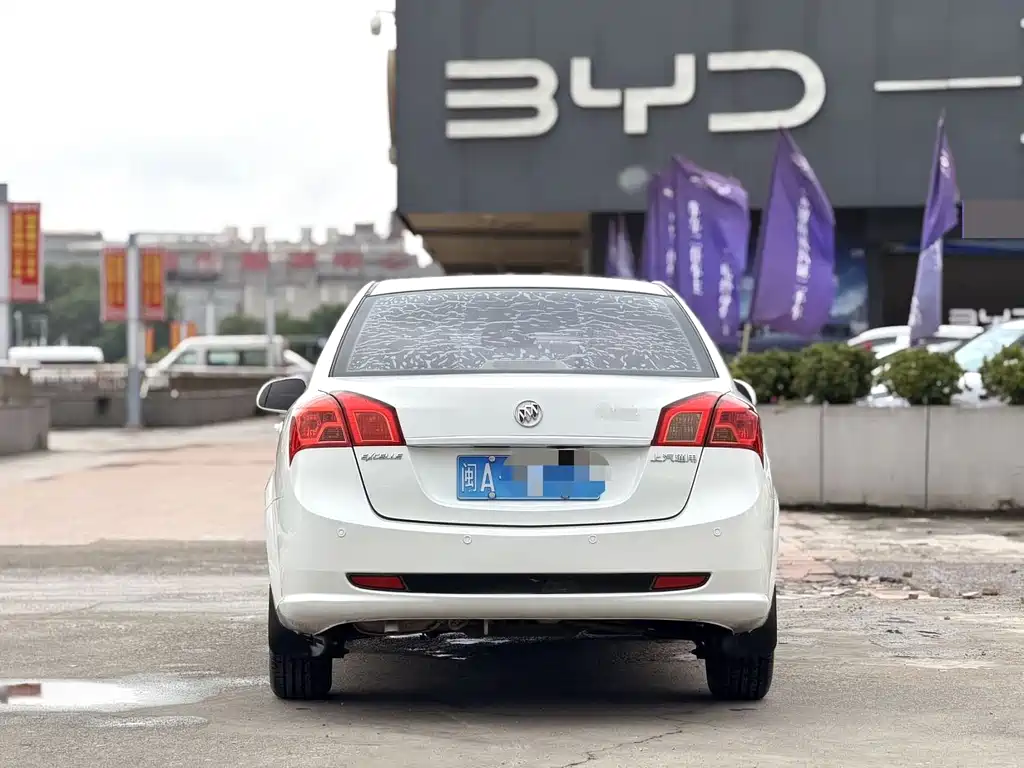 Excelle 2015 1.5L Automatic Classic купить на сайте DeffCars