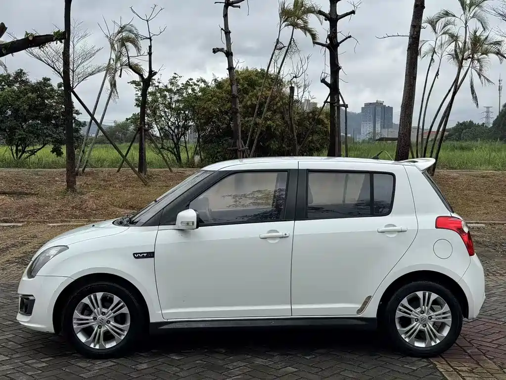Swift 2016 1.5L automatic fashion cool version купить на сайте DeffCars