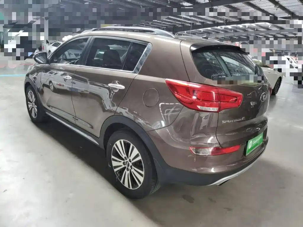 Zhipao 2015 2.0L automatic two-wheel drive version DLX купить на сайте DeffCars