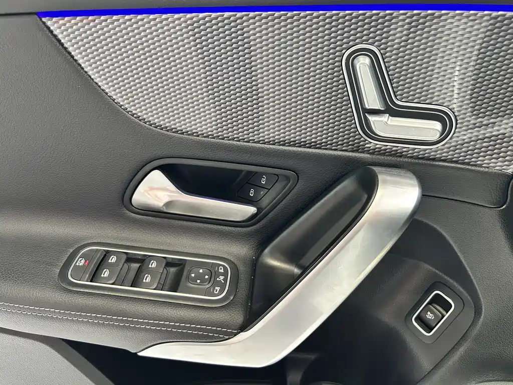 Mercedes-Benz A-Class 2022 A 200 L Sports Sedan Fashionable купить на сайте DeffCars