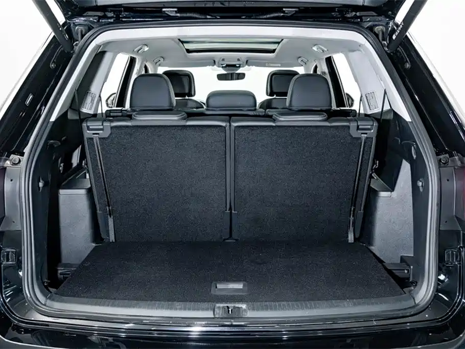 Touron 2023 facelift 380TSI four-wheel drive luxury version купить на сайте DeffCars