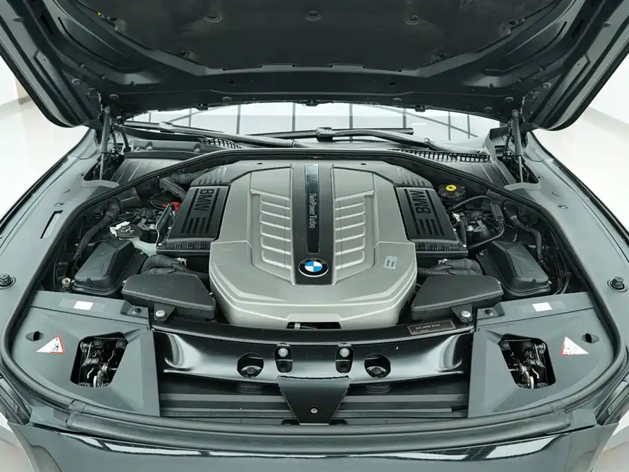 BMW 7 Series 2010 760Li купить на сайте DeffCars