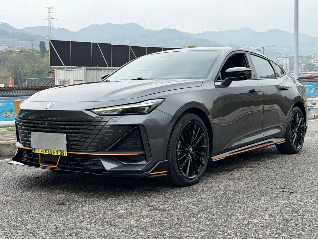 Changan UNI-V 2022 1.5T sports version купить на сайте DeffCars