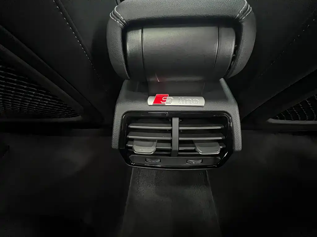 Audi Q3 Sportback 2022 35 TFSI Enterprising купить на сайте DeffCars