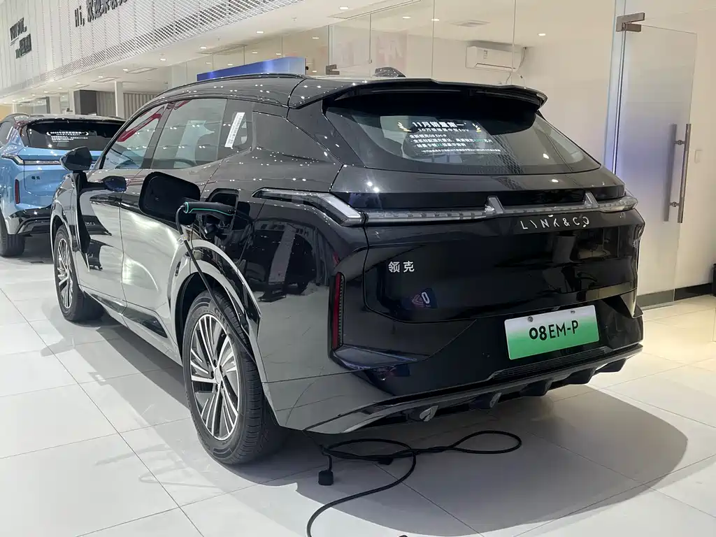 Lynk & Co 08 EM-P 2025 Model 120km Long Range Plus купить на сайте DeffCars