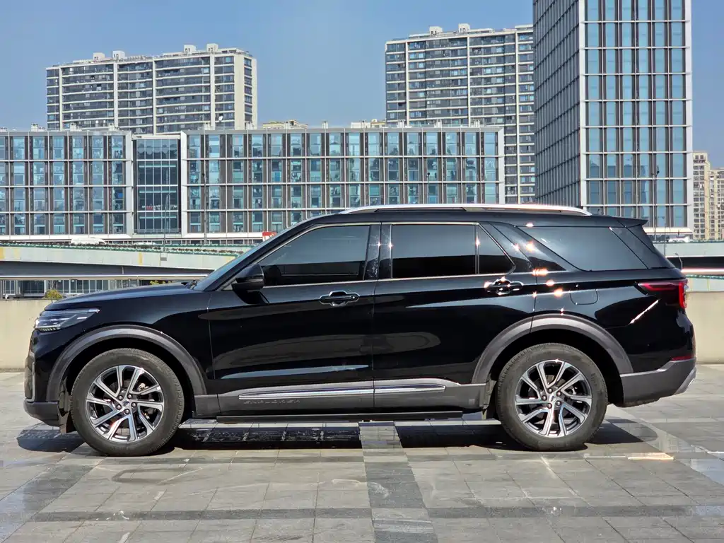 Explorer 2023 EcoBoost 285 four-wheel drive style plus version 7 seats купить на сайте DeffCars