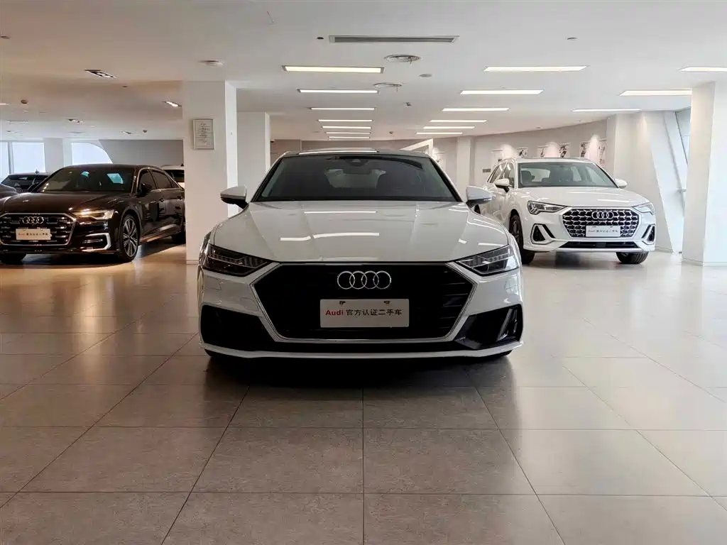 Audi A7 2023 45 TFSI Premium Selection купить на сайте DeffCars