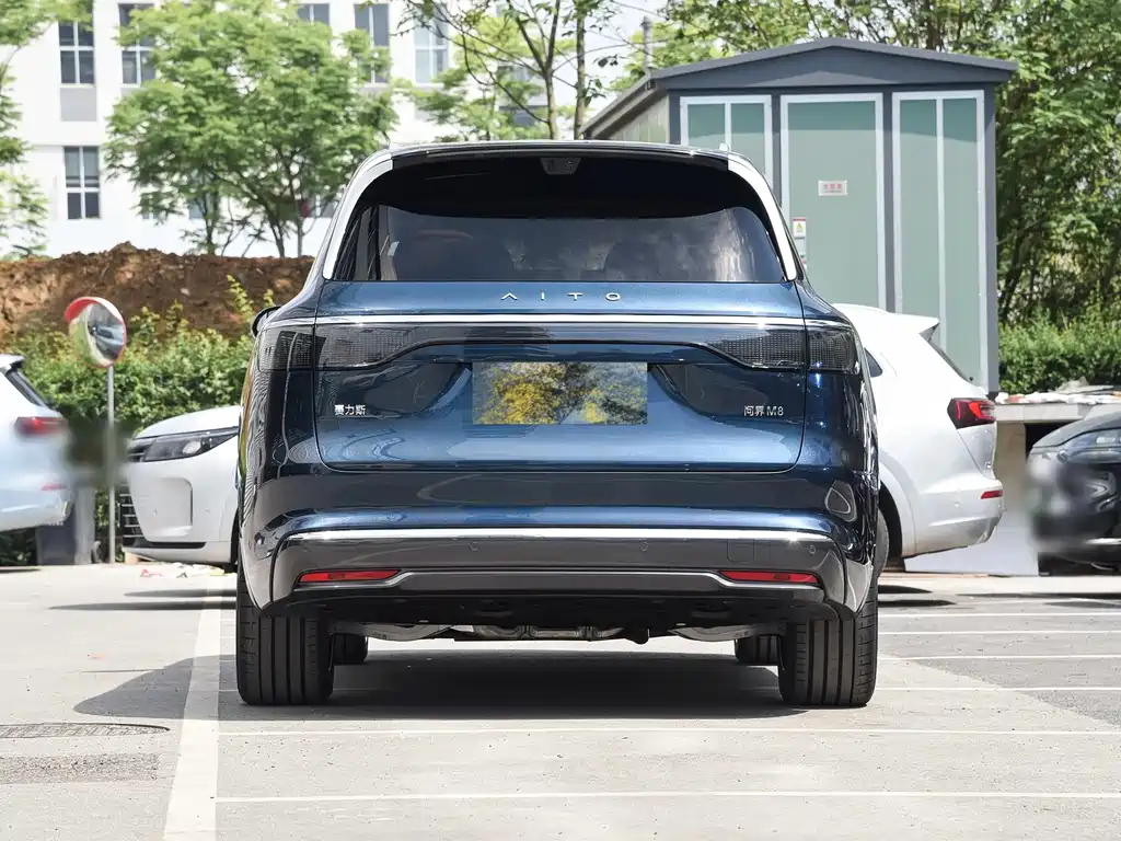 Wenjie M8 2025 extended range Max+ version 53.4kWh 6-seater version купить на сайте DeffCars