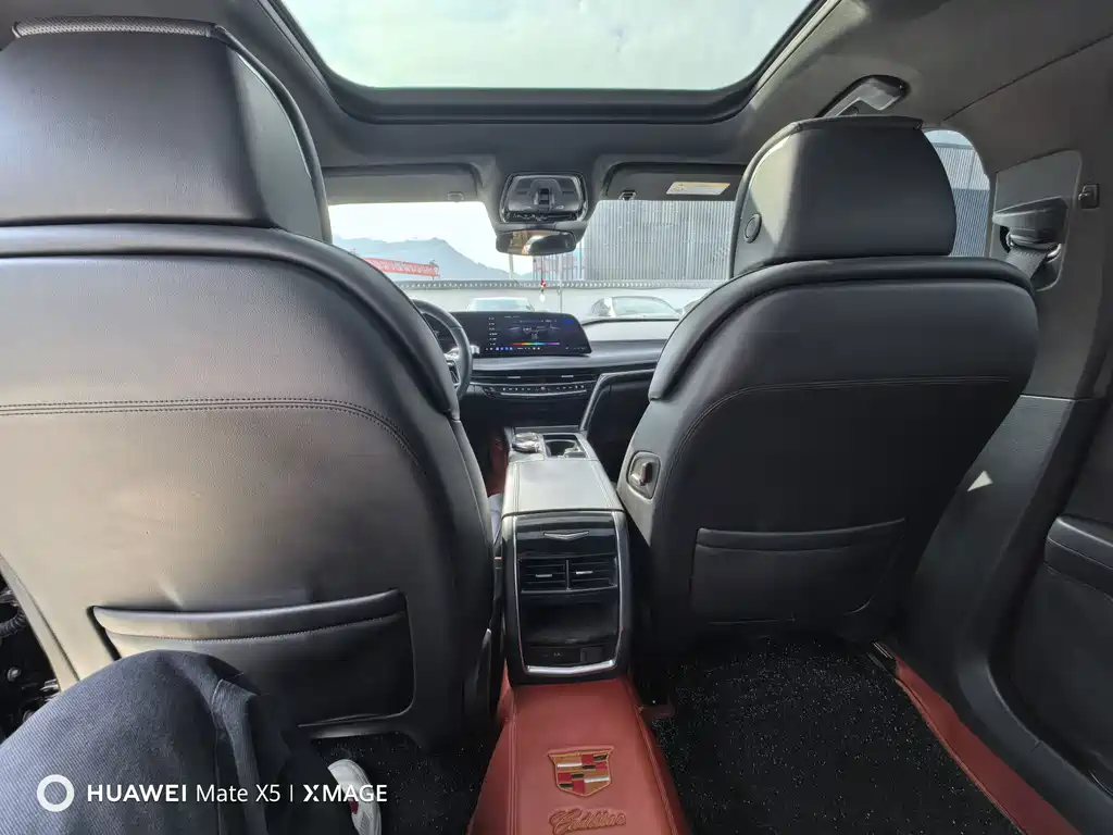 Cadillac CT6 2023 28T Fashion Model купить на сайте DeffCars