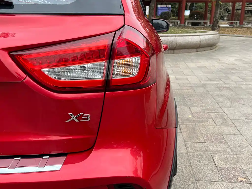Vision X3 2017 1.5L automatic premium model купить на сайте DeffCars