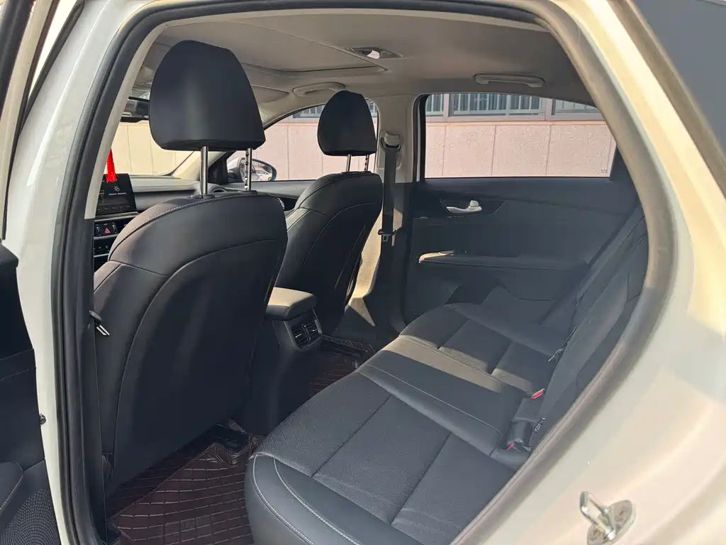 Kia K3 2021 1.5L CVT Fashion Edition купить на сайте DeffCars