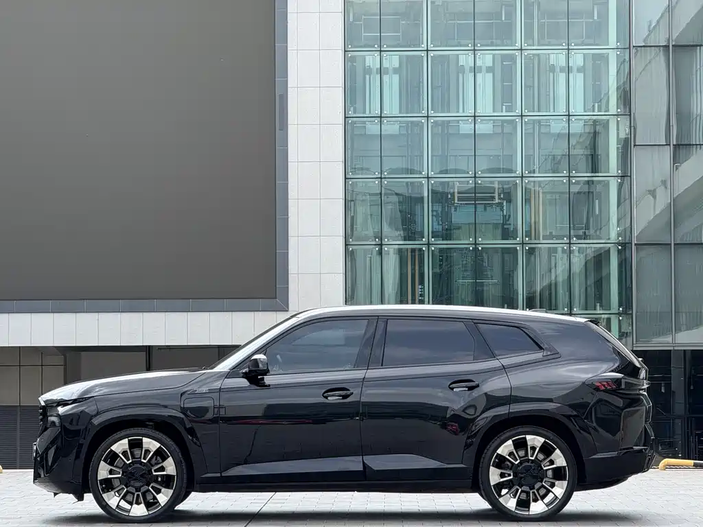 BMW XM 2023 50e купить на сайте DeffCars