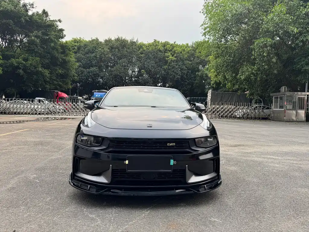 Lynk & Co 03 2019 2.0TD Automatic Pro Edition купить на сайте DeffCars
